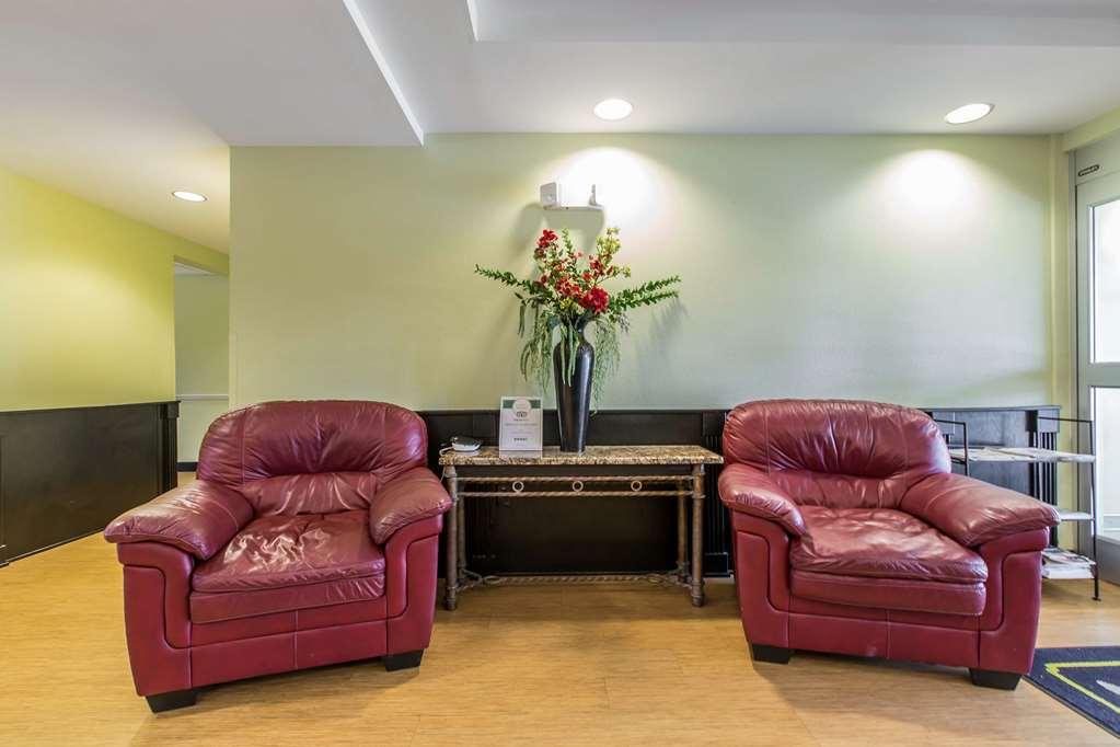 Mainstay Suites Jacksonville Near Camp Lejeune Interior photo